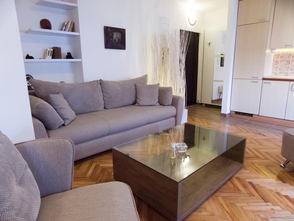 Apartment Nis Center Eksteriør bilde