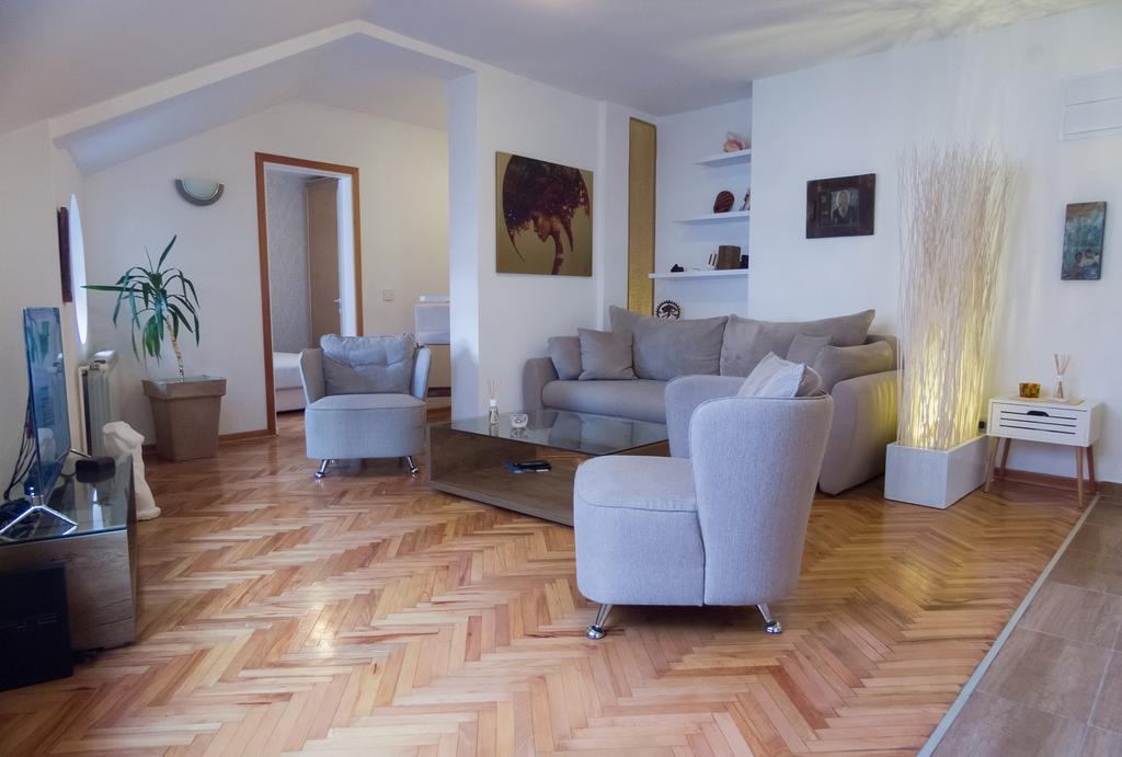 Apartment Nis Center Eksteriør bilde