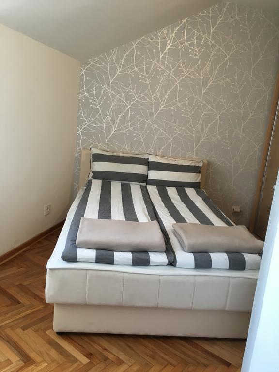 Apartment Nis Center Eksteriør bilde