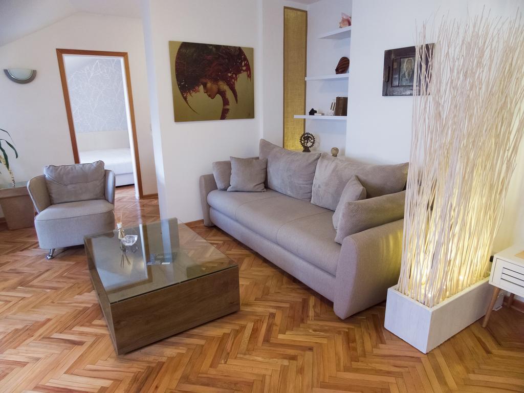 Apartment Nis Center Eksteriør bilde