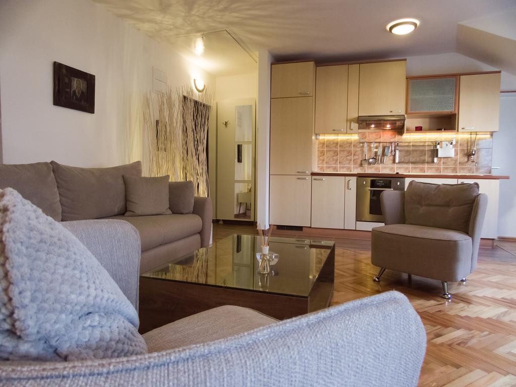 Apartment Nis Center Eksteriør bilde