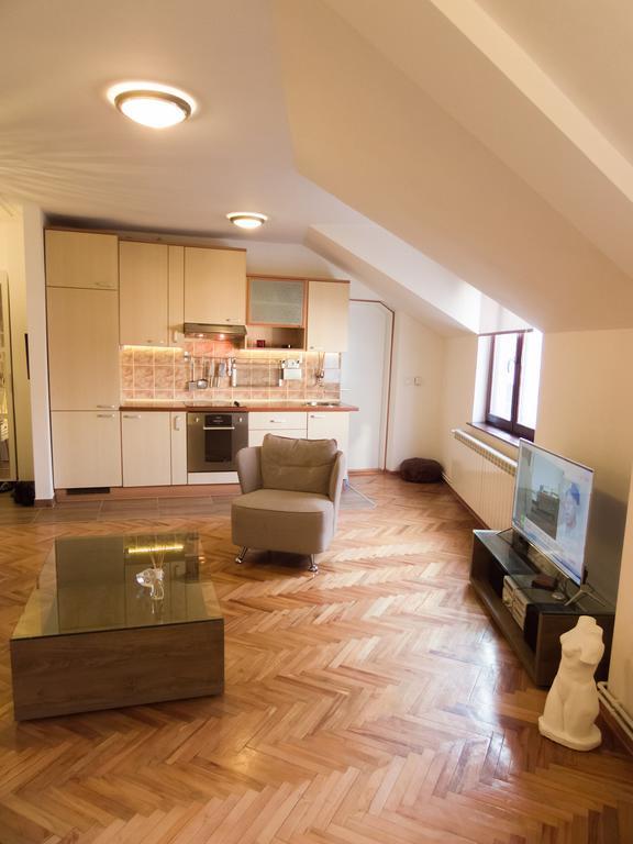 Apartment Nis Center Eksteriør bilde